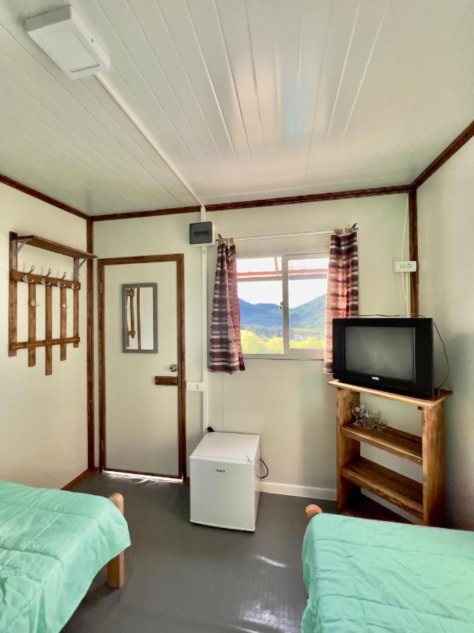 Glamping Lovcen Villa Njegusi Buitenkant foto